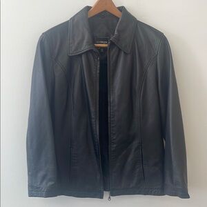 Sleek Black Leather Jacket with Stand-Up Collar and Zipper Closure